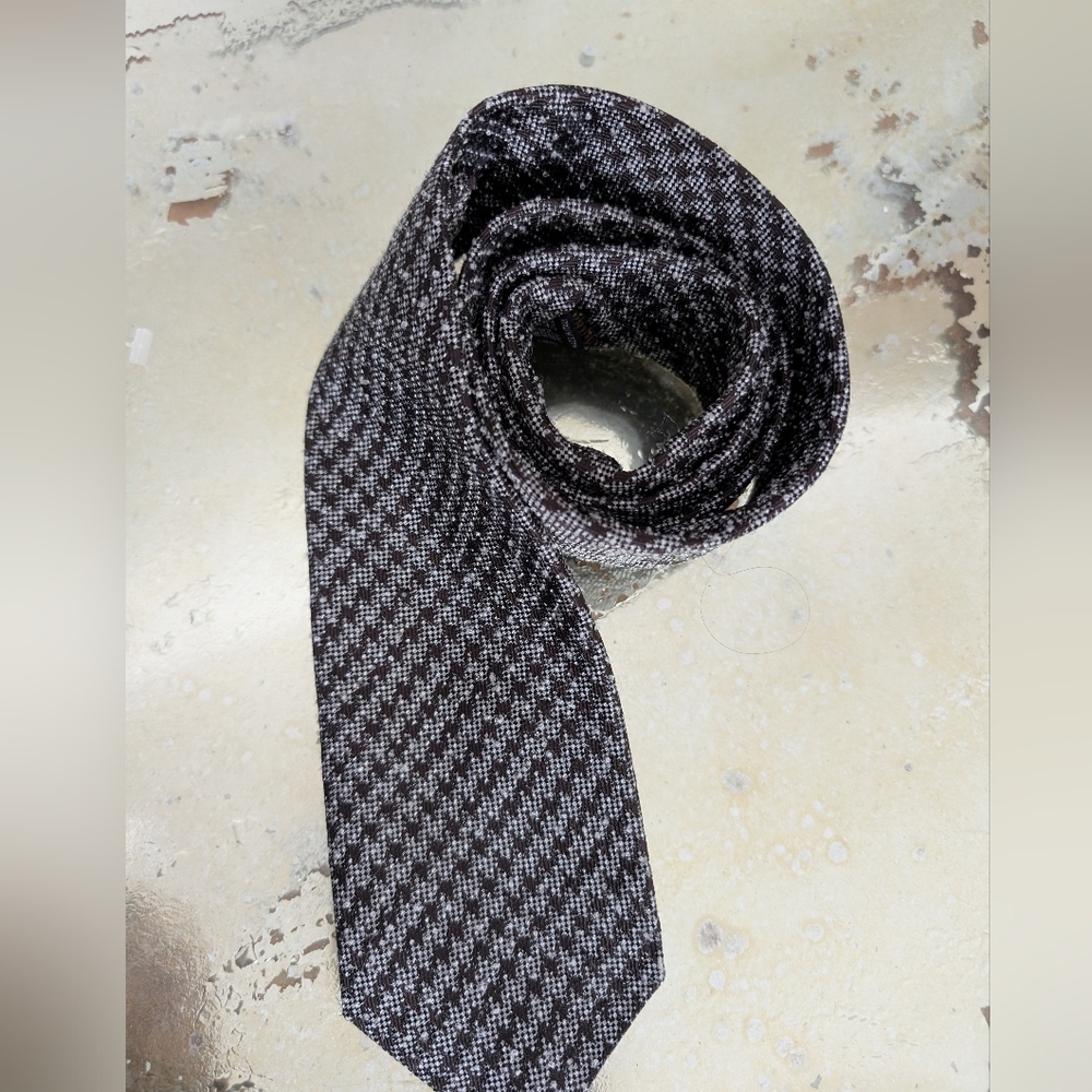 Principe Made In Italy Silk Tie Geometric Neutral Print Nubby Textured Tie